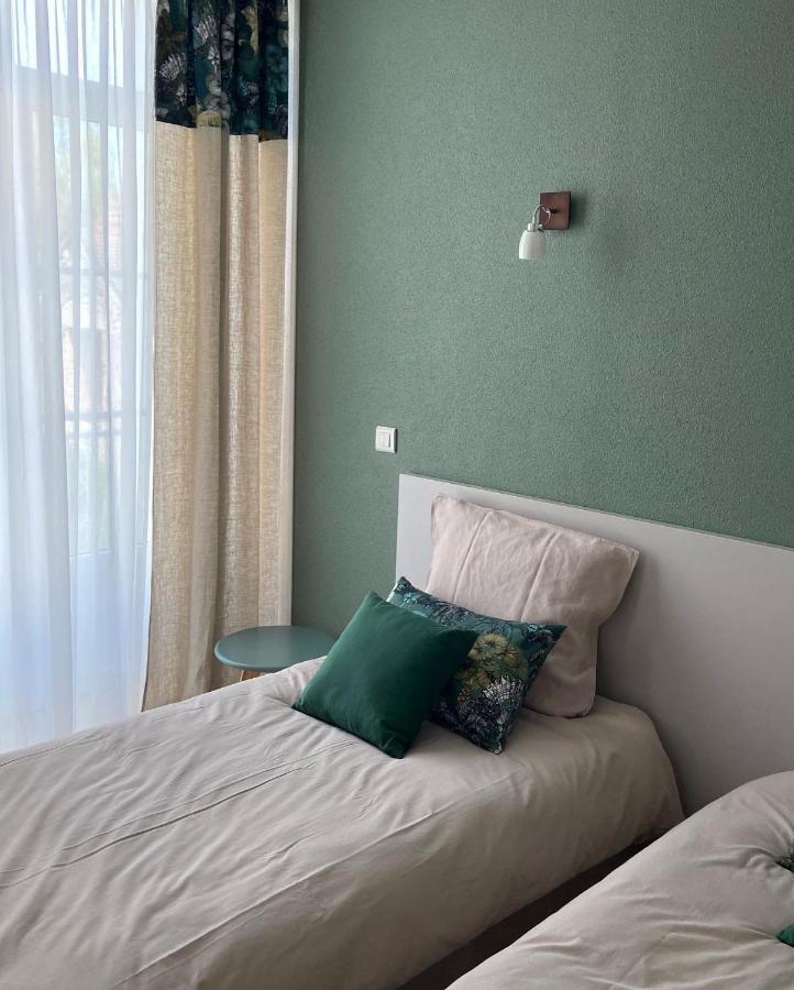 La Rose Des Vents Bed & Breakfast Saint-Symphorien-de-Marmagne Exterior foto